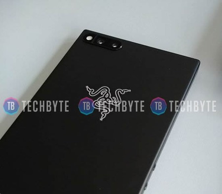 razerphone-tb