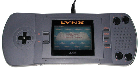 1200px-Atari-lynx-1-1000