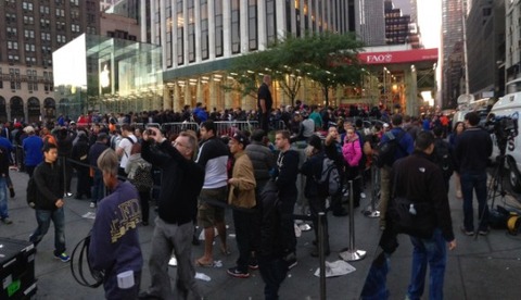 NY5Crowded-e1379680495301