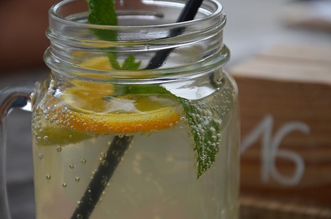 lemonade-1785472_640