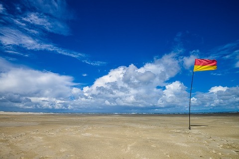 beach-1367282_640_1