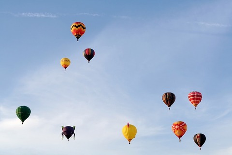 balloons-902658_640