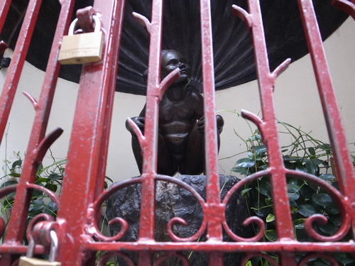 R0011090