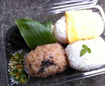 稲刈り用の弁当2