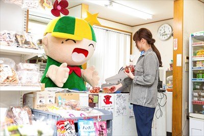店員「996円です」 高学歴ワイ「1001円」(スッ
