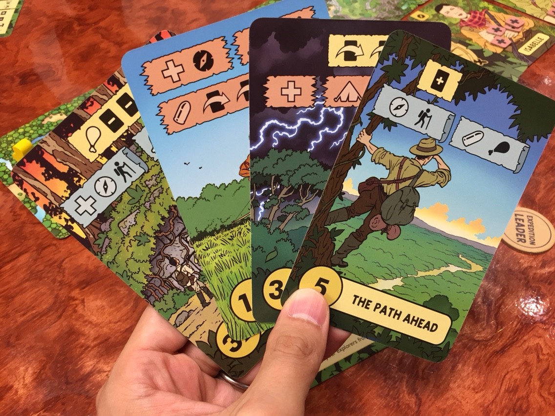 ロスト・エクスペディション(The Lost Expedition):手札を配る