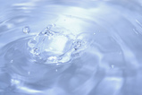 水