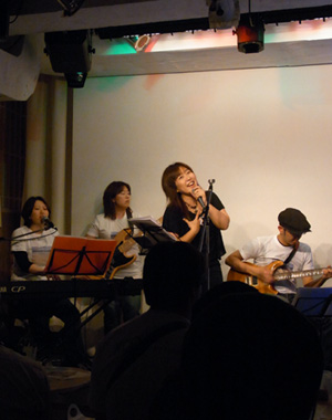 64b77a30.jpg