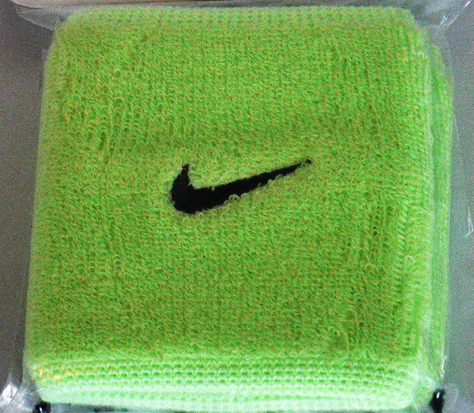 Nike_wo_wri_liquidlime0