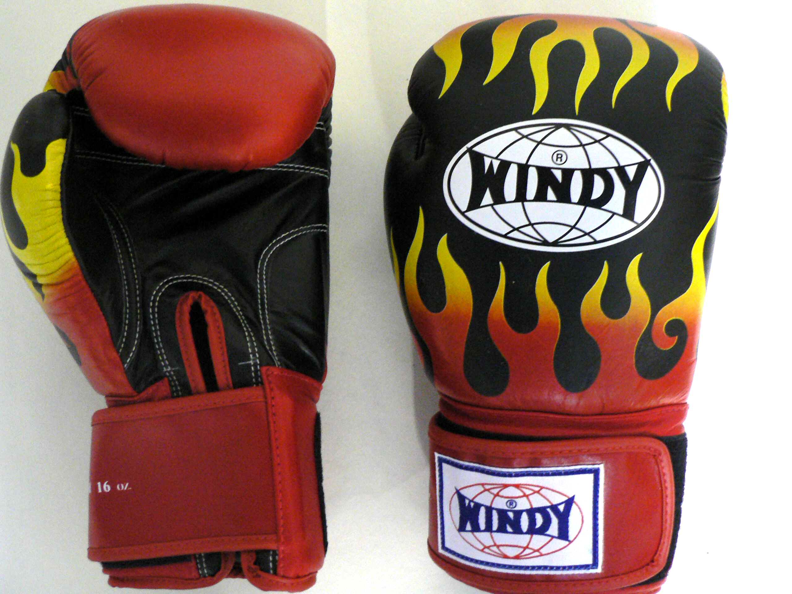 はちろ様)WINDY ボクシンググローブ 赤 ジ*ー様 Winning ボクシング