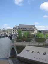 v1245483907