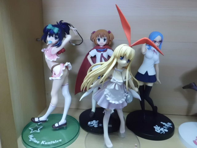 国広一ちゃんが届いたので部屋のフィギュアを整理しました : 近代麻雀