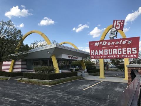 マクドナルド1号店1955年4月15日 (7)