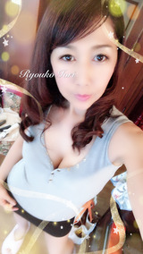 1AE97456-56AA-4EF5-B34C-E2469383A7DA
