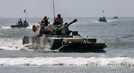 PLNMARINE_Amphibious_tank