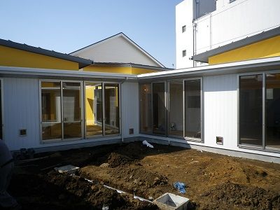 保育園中庭