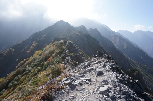 2013y10m05d_134935717