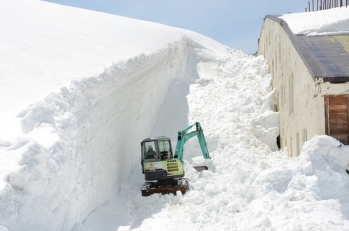 2013y05m21d_122724024