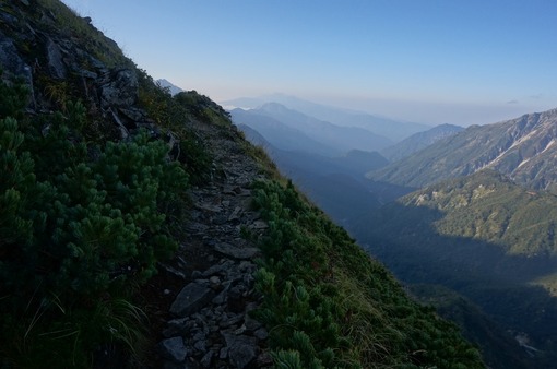 2013y10m05d_134803458