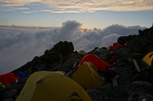 2013y10m05d_135456485