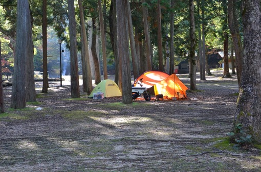 2015y05m12d_210506068