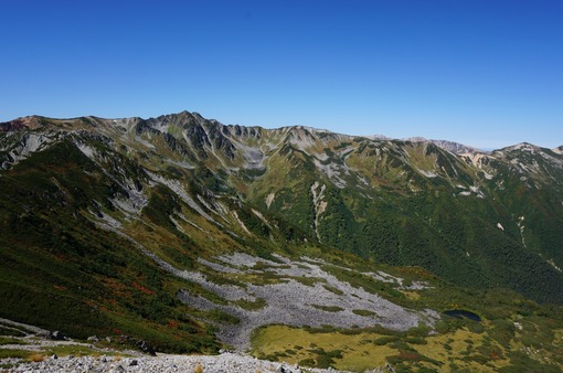 2013y10m05d_125055165