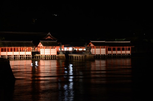 2015y05m12d_164903639