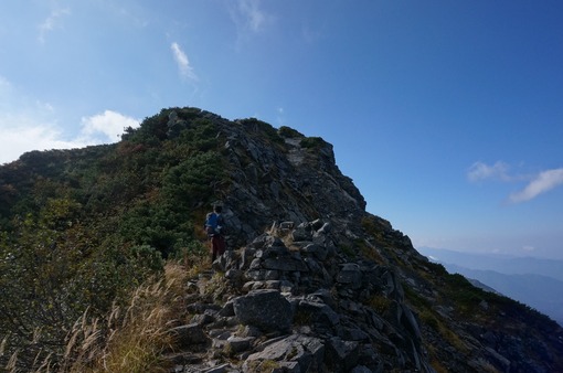 2013y10m05d_134904548