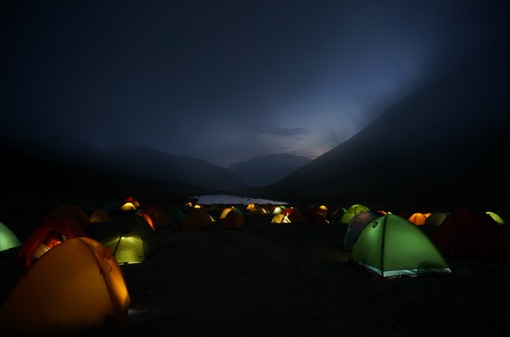 2013y12m07d_163919207