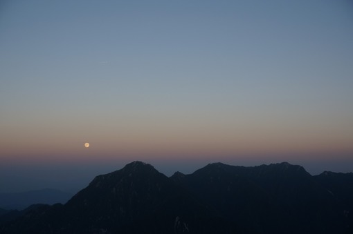 2013y09m30d_123913201