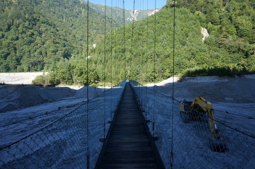 2013y09m30d_123446783