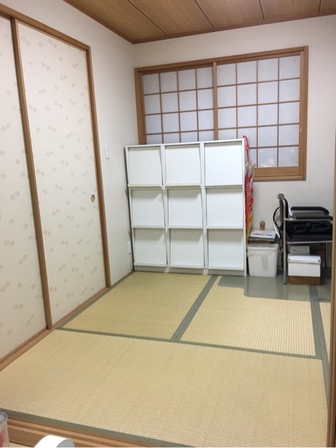 {85F6C36A-42CE-4F2B-94B2-242172440364}