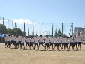 20人21脚