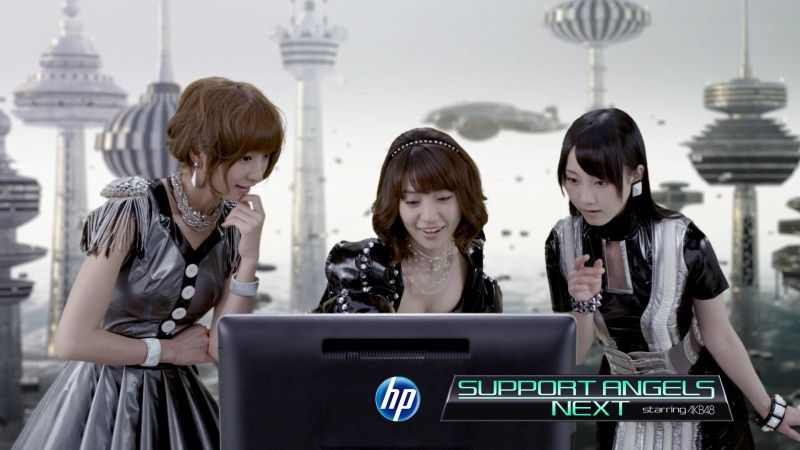 AKB48が未来都市で最新PCを操る！日本HP、PC冬モデルの販促を