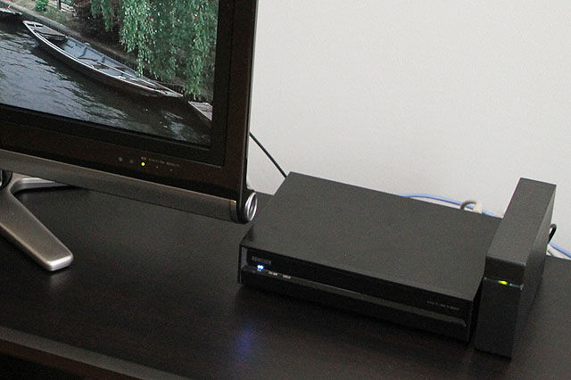 液晶テレビ+リモコン付きテレビ台(接続のネジ紛失) 24V型 地上デジタル/BS/CSハイビジョンLED液晶テレビ 外付けHDD