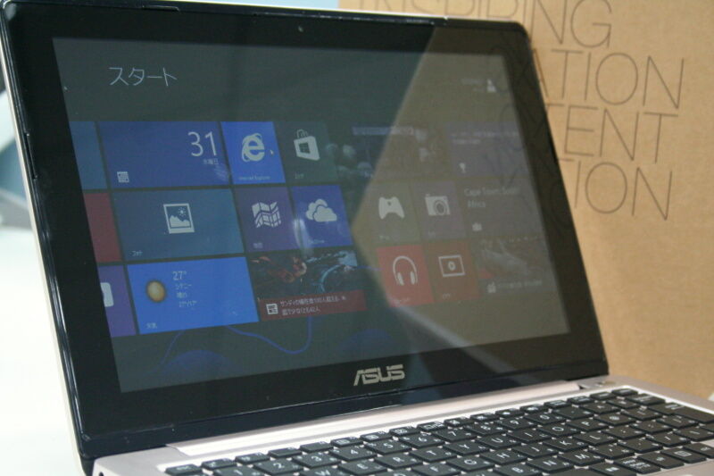 発売日にゲット成功! Windows 8搭載「ASUS VivoBook X202E」開封レポ