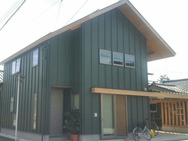 09