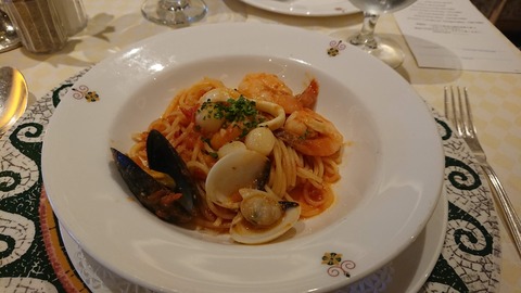 パスタもこのボリューム