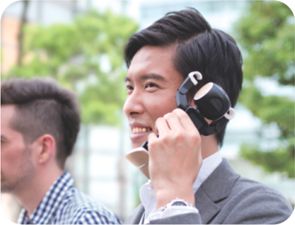 ロボホン電話使用イメージ