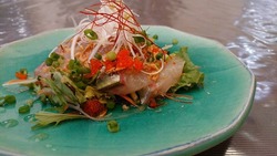 シマアジの中華風サラダ