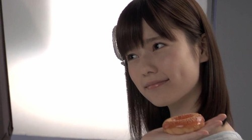 島崎遥香ぷるるんポンでリング、ミスタードーナツ8