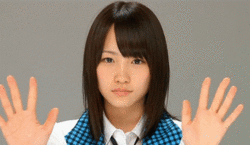 川栄李奈、キス顔