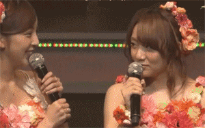 高橋みなみ、板野友美キス