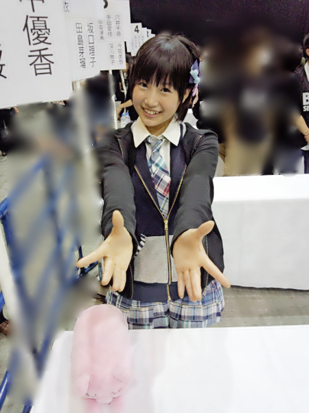 朝長美桜-握手会ぶたしゃん