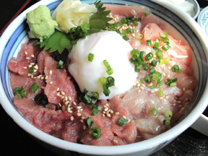 おんまぐ丼