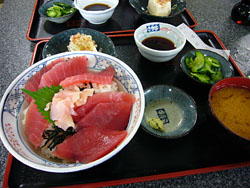 マグロ丼