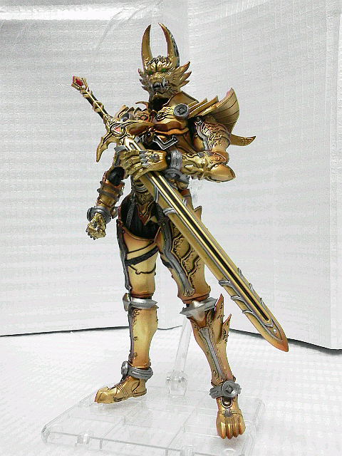 レビュー】 バンダイ 魔戒可動 黄金騎士 ガロ（冴島鋼牙） [牙狼