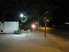 学校の前