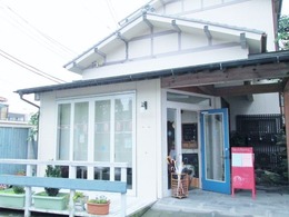 「はしらデリカフェ」