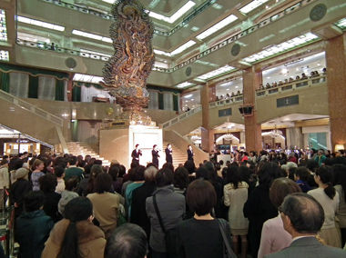 120110 Mitsukoshi 1